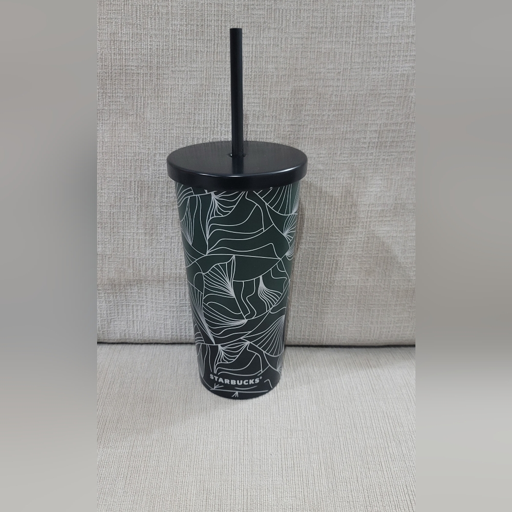 HTF Starbucks Siren Tails cup 16oz
